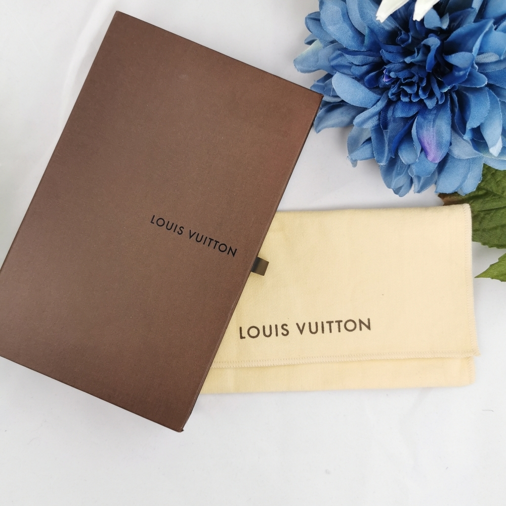 Louis Vuitton Vernis Wallet - Picture 4 of 16